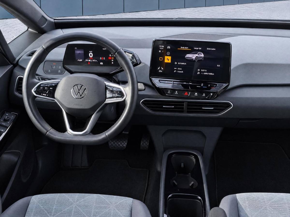 Volkswagen ID.3 Volkswagen ID.3 Pro 58 kWh | Incl. 12 maanden garantie | SOH 91% | Apple carplay/Android auto | Stoel/stuurverwarming | Standkachel | Navigatie | DAB radio | Adaptieve cruise control |