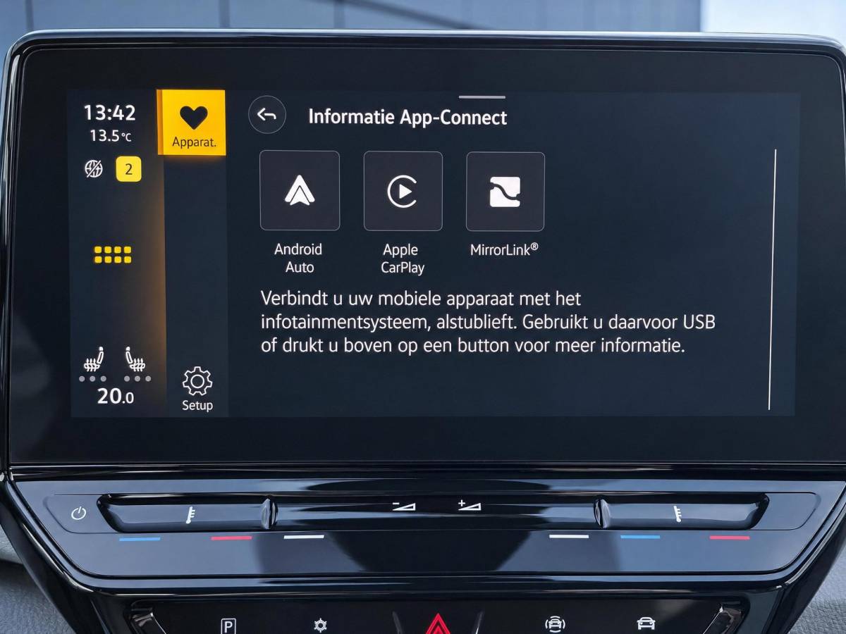 Volkswagen ID.3 Volkswagen ID.3 Pro 58 kWh | Incl. 12 maanden garantie | SOH 91% | Apple carplay/Android auto | Stoel/stuurverwarming | Standkachel | Navigatie | DAB radio | Adaptieve cruise control |