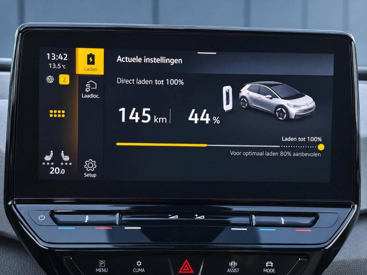 Volkswagen ID.3 Volkswagen ID.3 Pro 58 kWh | Incl. 12 maanden garantie | SOH 91% | Apple carplay/Android auto | Stoel/stuurverwarming | Standkachel | Navigatie | DAB radio | Adaptieve cruise control |