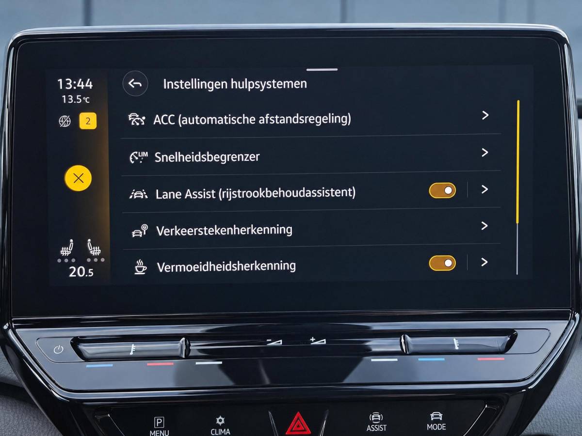 Volkswagen ID.3 Volkswagen ID.3 Pro 58 kWh | Incl. 12 maanden garantie | SOH 91% | Apple carplay/Android auto | Stoel/stuurverwarming | Standkachel | Navigatie | DAB radio | Adaptieve cruise control |
