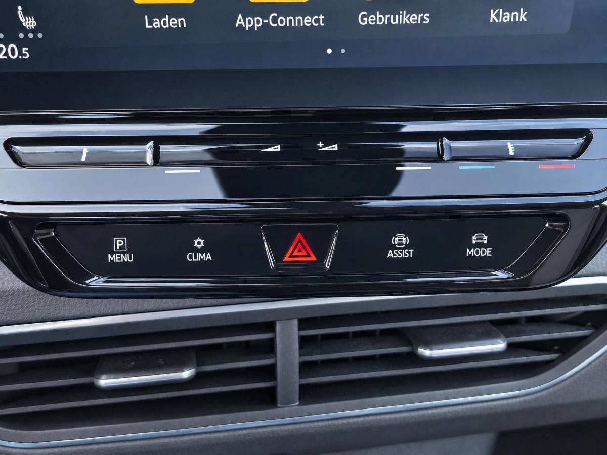 Volkswagen ID.3 Volkswagen ID.3 Pro 58 kWh | Incl. 12 maanden garantie | SOH 91% | Apple carplay/Android auto | Stoel/stuurverwarming | Standkachel | Navigatie | DAB radio | Adaptieve cruise control |