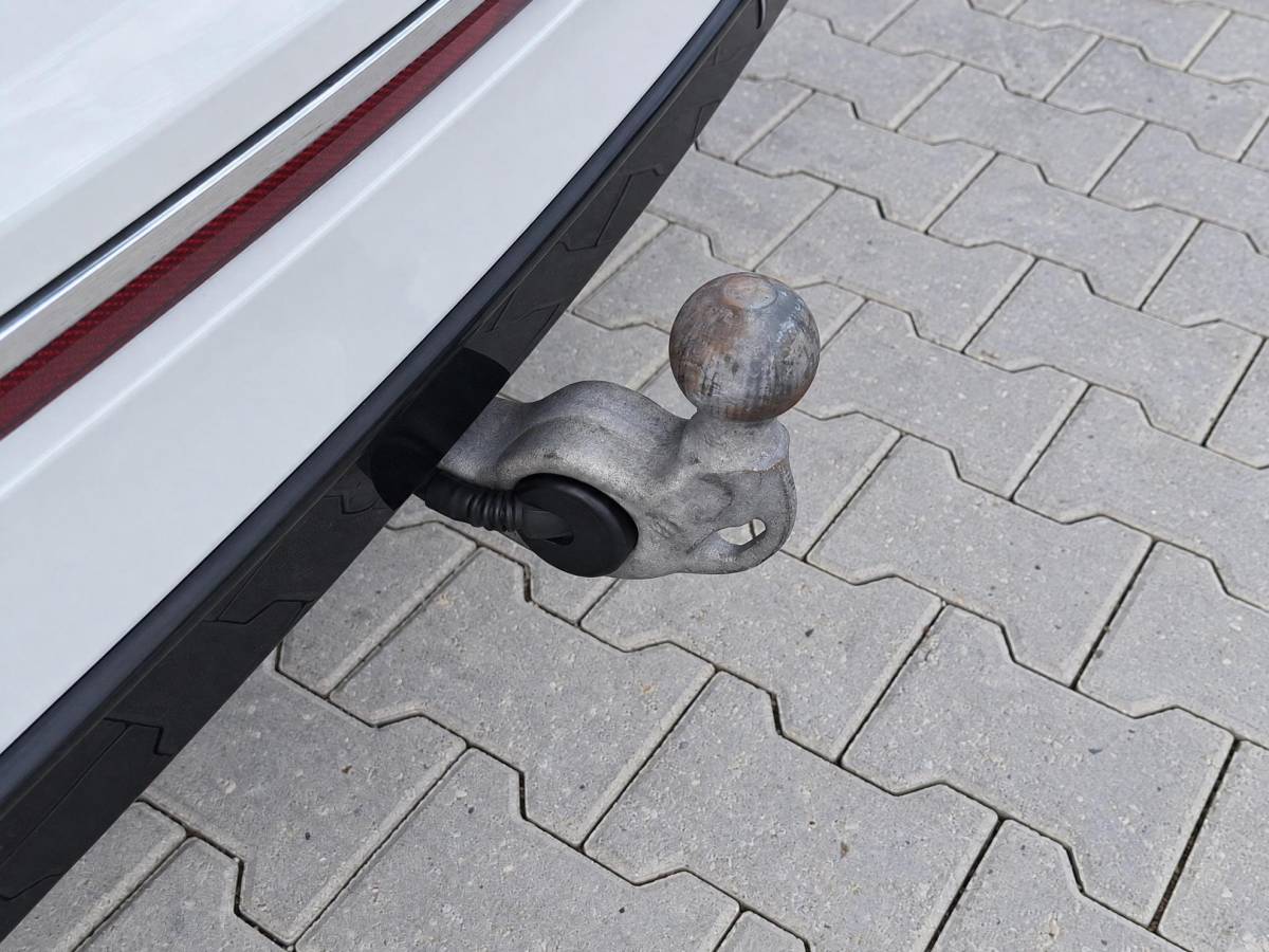 Volkswagen Tiguan Volkswagen Tiguan 1.4 TSI eHybrid R-Line Business+ | Incl. 12 maanden garantie | SOH 92% | Stoel/stuurverwarming | Parkeercamera | Wegklapbare trekhaak | DAB radio | Apple carplay/Android auto | 100% dealer onderhouden |