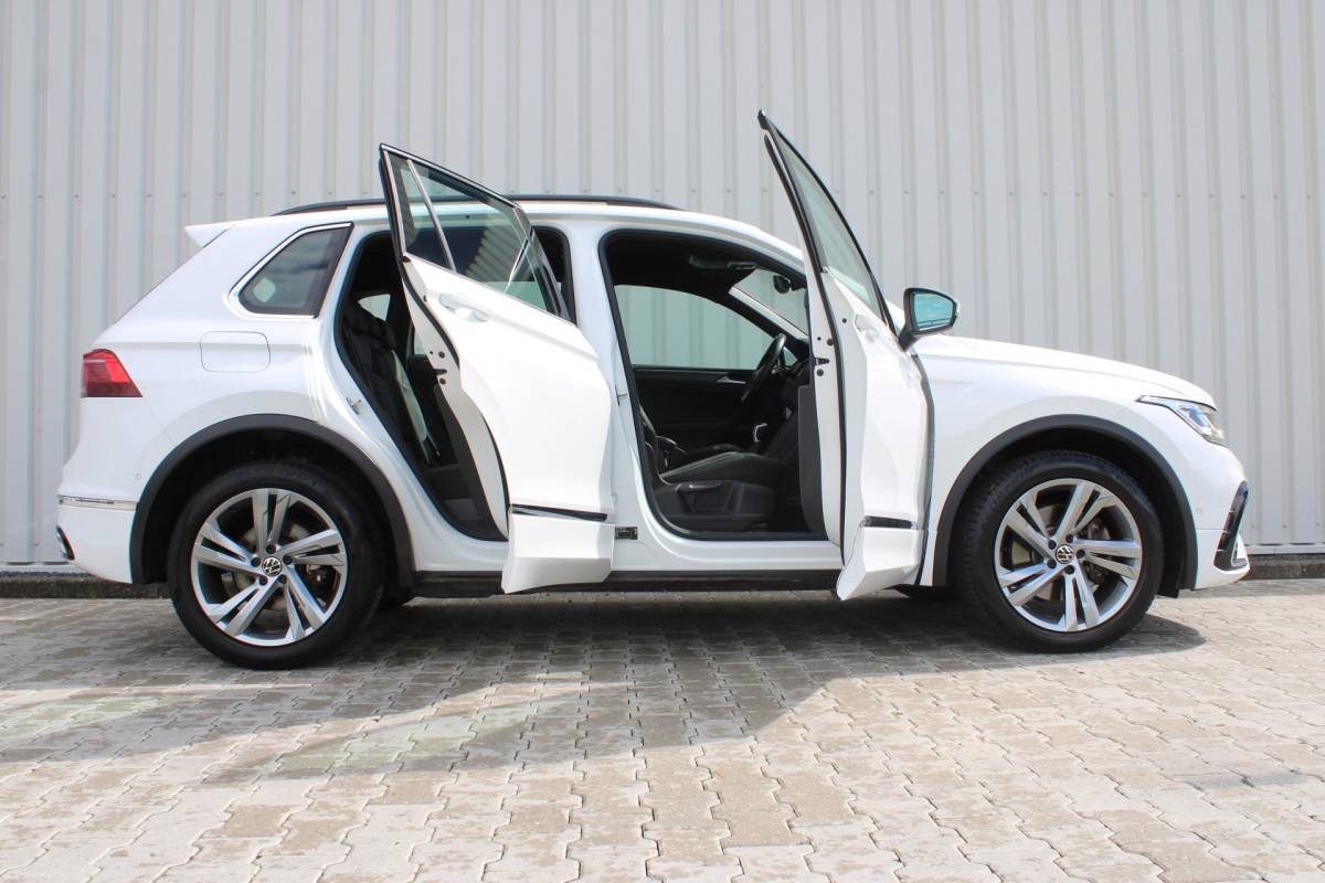 Volkswagen Tiguan Volkswagen Tiguan 1.4 TSI eHybrid R-Line Business+ | Incl. 12 maanden garantie | SOH 92% | Stoel/stuurverwarming | Parkeercamera | Wegklapbare trekhaak | DAB radio | Apple carplay/Android auto | 100% dealer onderhouden |