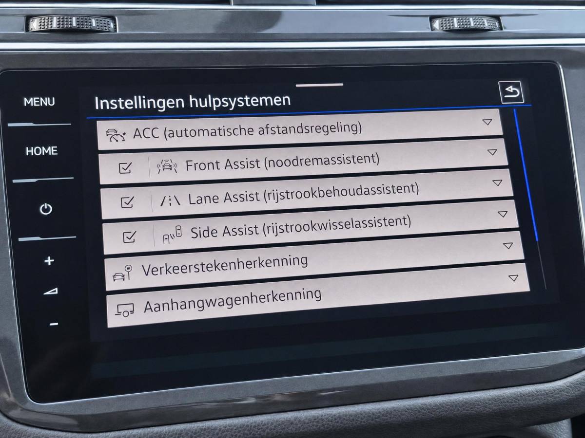 Volkswagen Tiguan Volkswagen Tiguan 1.4 TSI eHybrid R-Line Business+ | Incl. 12 maanden garantie | SOH 92% | Stoel/stuurverwarming | Parkeercamera | Wegklapbare trekhaak | DAB radio | Apple carplay/Android auto | 100% dealer onderhouden |
