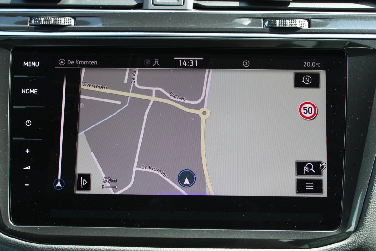 Volkswagen Tiguan Volkswagen Tiguan 1.4 TSI eHybrid R-Line Business+ | Incl. 12 maanden garantie | SOH 92% | Stoel/stuurverwarming | Parkeercamera | Wegklapbare trekhaak | DAB radio | Apple carplay/Android auto | 100% dealer onderhouden |