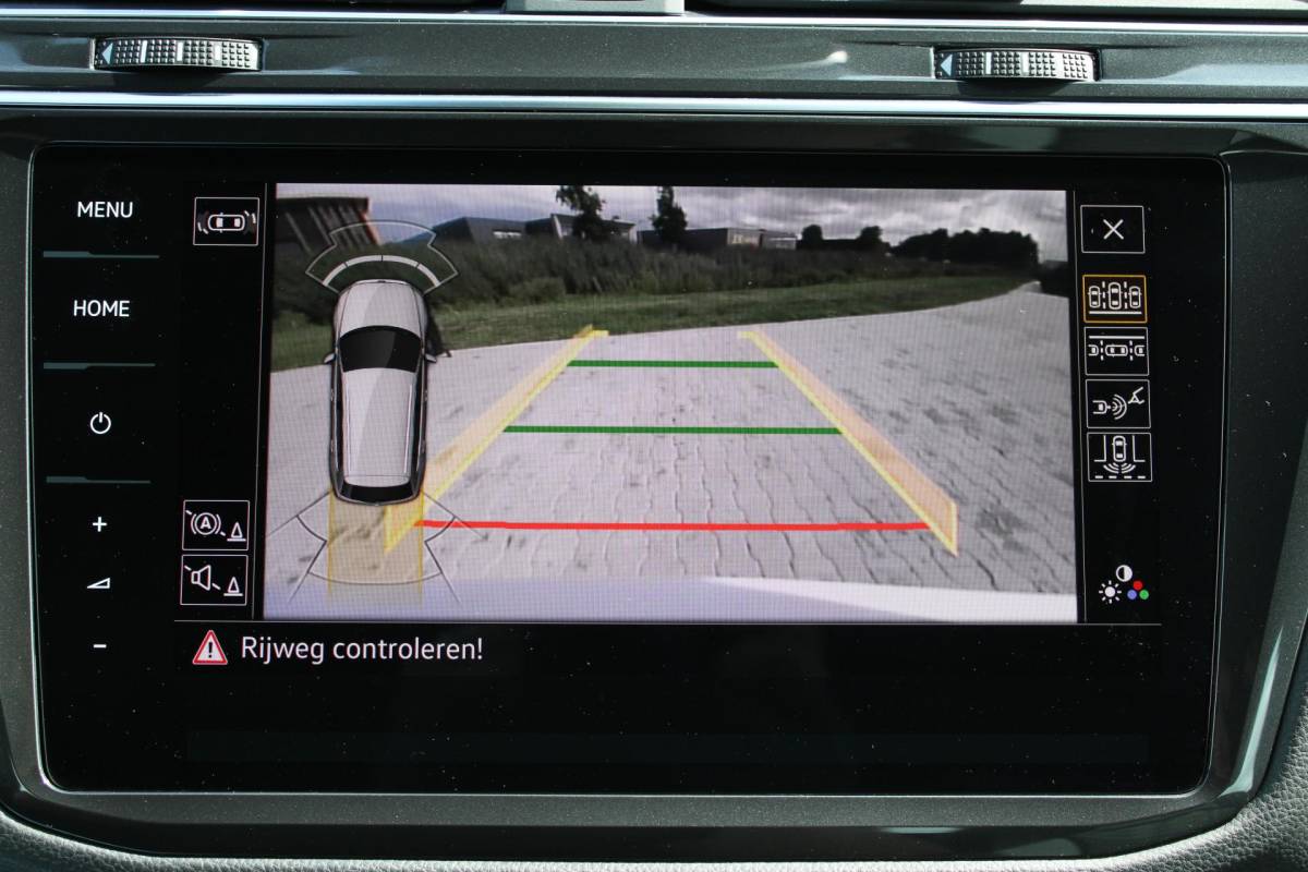 Volkswagen Tiguan Volkswagen Tiguan 1.4 TSI eHybrid R-Line Business+ | Incl. 12 maanden garantie | SOH 92% | Stoel/stuurverwarming | Parkeercamera | Wegklapbare trekhaak | DAB radio | Apple carplay/Android auto | 100% dealer onderhouden |