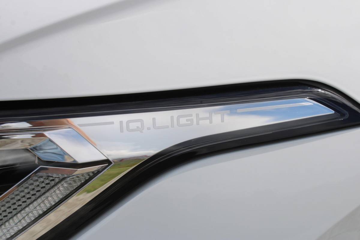 Volkswagen Tiguan Volkswagen Tiguan 1.4 TSI eHybrid R-Line Business+ | Incl. 12 maanden garantie | SOH 92% | Stoel/stuurverwarming | Parkeercamera | Wegklapbare trekhaak | DAB radio | Apple carplay/Android auto | 100% dealer onderhouden |