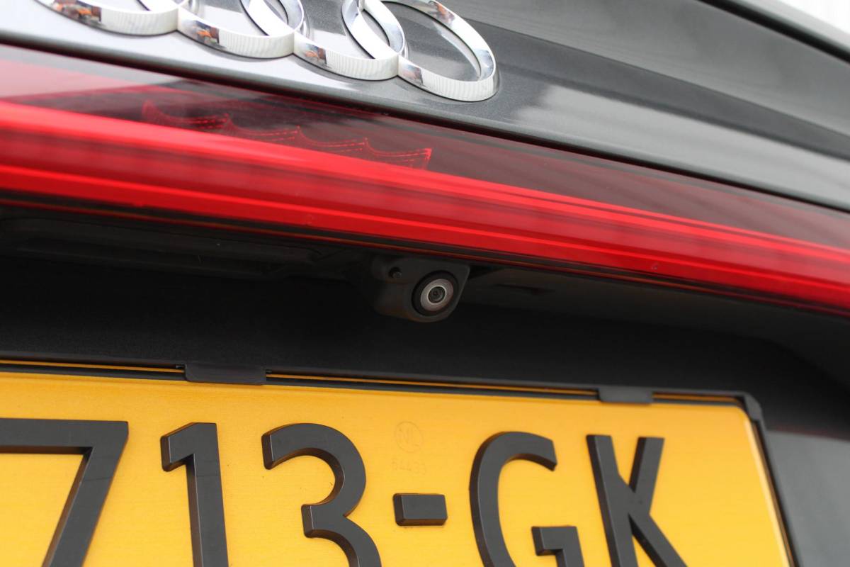 Audi A7 Audi A7 Sportback 55 TFSI quattro Pro Line S | Incl. 12 maanden garantie | Schuif/kantel panorama dak | 360° camera | Head-up display | Wegklapbare trekhaak | Matrix koplampen | Soft close | Memory zetels | Dode hoek detectie | Elektrische achterklep | Bowers & Wilkens | Standkachel |