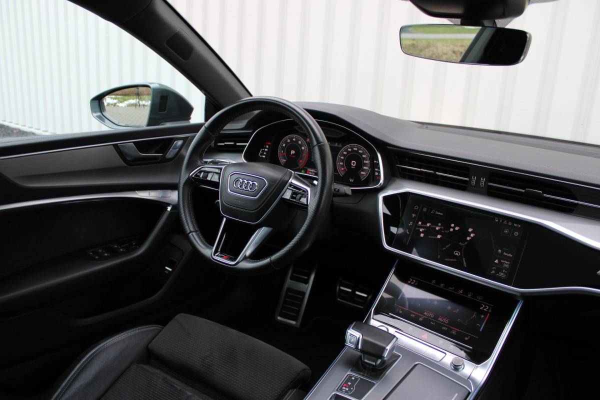 Audi A7 Audi A7 Sportback 55 TFSI quattro Pro Line S | Incl. 12 maanden garantie | Schuif/kantel panorama dak | 360° camera | Head-up display | Wegklapbare trekhaak | Matrix koplampen | Soft close | Memory zetels | Dode hoek detectie | Elektrische achterklep | Bowers & Wilkens | Standkachel |