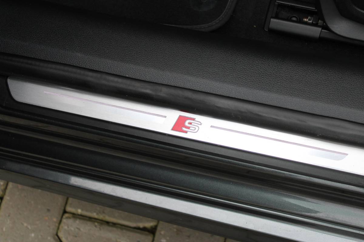 Audi A7 Audi A7 Sportback 55 TFSI quattro Pro Line S | Incl. 12 maanden garantie | Schuif/kantel panorama dak | 360° camera | Head-up display | Wegklapbare trekhaak | Matrix koplampen | Soft close | Memory zetels | Dode hoek detectie | Elektrische achterklep | Bowers & Wilkens | Standkachel |