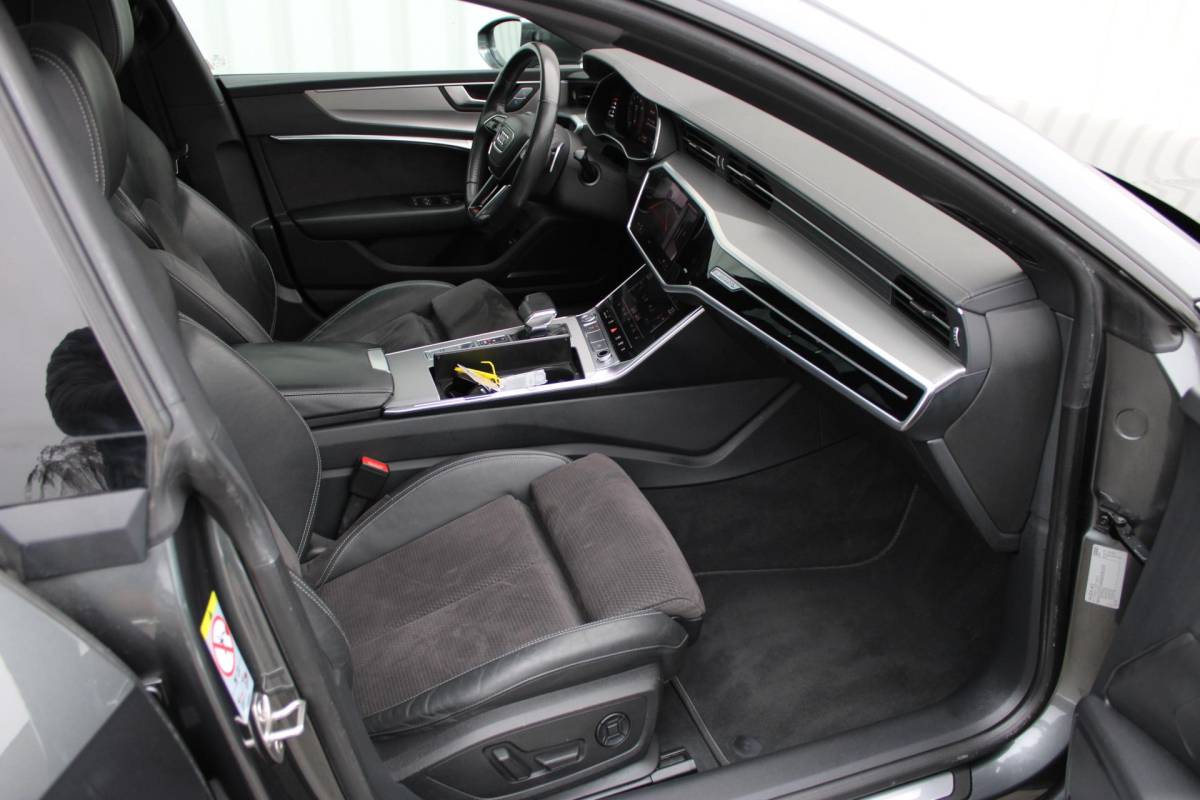 Audi A7 Audi A7 Sportback 55 TFSI quattro Pro Line S | Incl. 12 maanden garantie | Schuif/kantel panorama dak | 360° camera | Head-up display | Wegklapbare trekhaak | Matrix koplampen | Soft close | Memory zetels | Dode hoek detectie | Elektrische achterklep | Bowers & Wilkens | Standkachel |