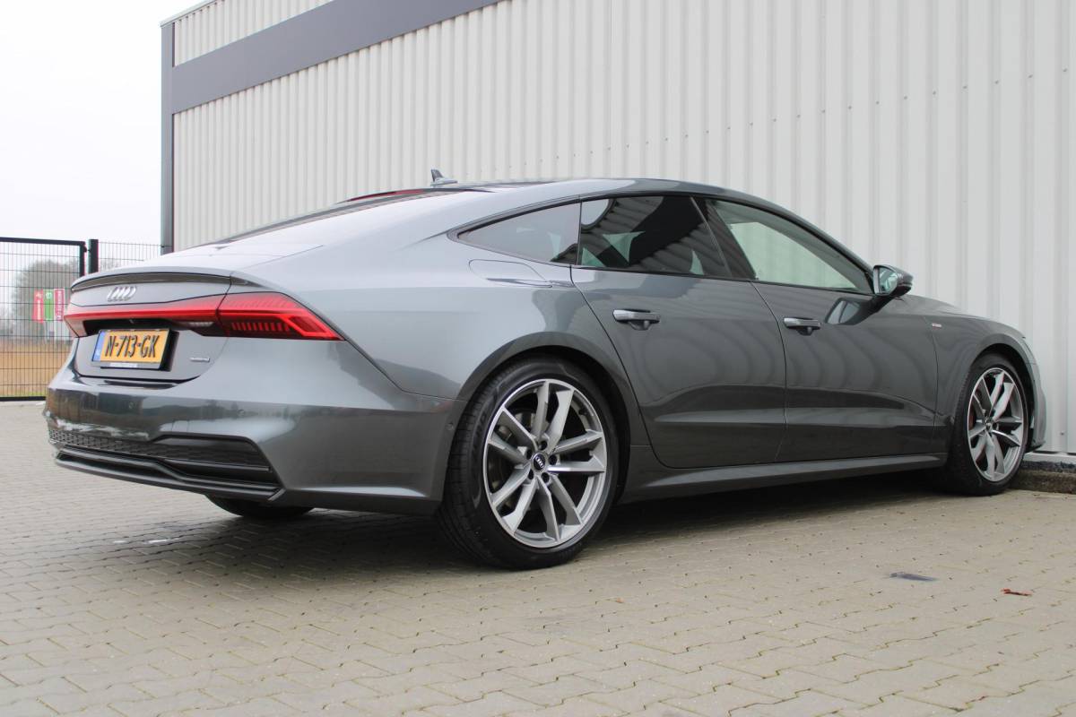 Audi A7 Audi A7 Sportback 55 TFSI quattro Pro Line S | Incl. 12 maanden garantie | Schuif/kantel panorama dak | 360° camera | Head-up display | Wegklapbare trekhaak | Matrix koplampen | Soft close | Memory zetels | Dode hoek detectie | Elektrische achterklep | Bowers & Wilkens | Standkachel |