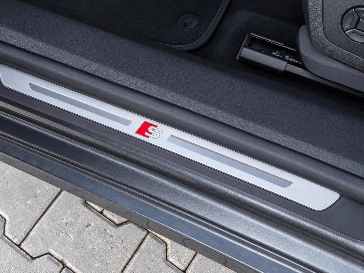 Audi A7 Audi A7 Sportback 55 TFSI quattro Pro Line S | Incl. 12 maanden garantie | Schuif/kantel panorama dak | 360° camera | Head-up display | Wegklapbare trekhaak | Matrix koplampen | Soft close | Memory zetels | Dode hoek detectie | Elektrische achterklep | Bowers & Wilkens | Standkachel |