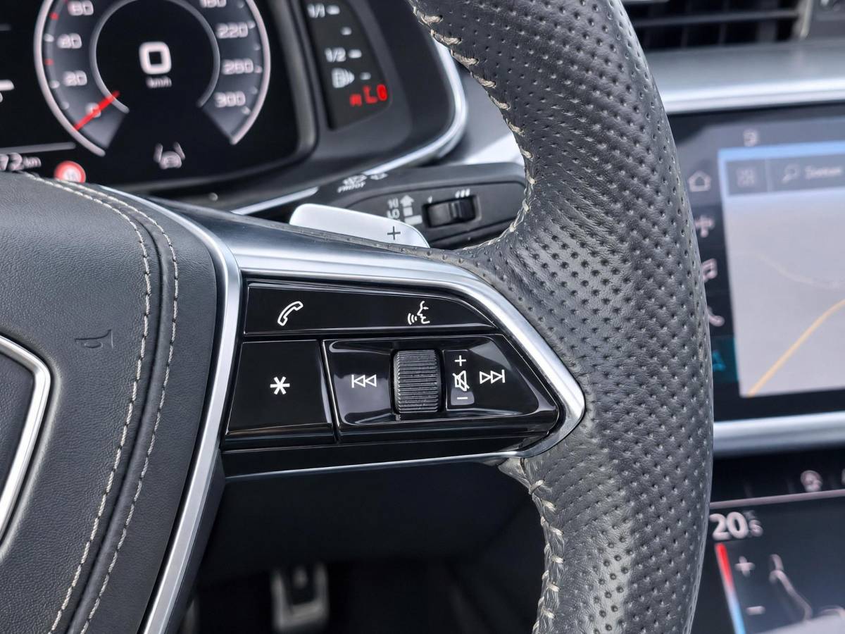 Audi A7 Audi A7 Sportback 55 TFSI quattro Pro Line S | Incl. 12 maanden garantie | Schuif/kantel panorama dak | 360° camera | Head-up display | Wegklapbare trekhaak | Matrix koplampen | Soft close | Memory zetels | Dode hoek detectie | Elektrische achterklep | Bowers & Wilkens | Standkachel |
