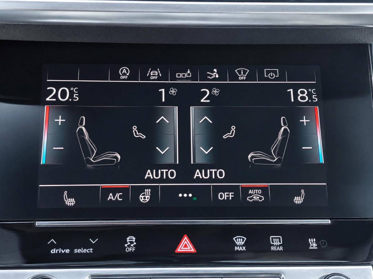 Audi A7 Audi A7 Sportback 55 TFSI quattro Pro Line S | Incl. 12 maanden garantie | Schuif/kantel panorama dak | 360° camera | Head-up display | Wegklapbare trekhaak | Matrix koplampen | Soft close | Memory zetels | Dode hoek detectie | Elektrische achterklep | Bowers & Wilkens | Standkachel |