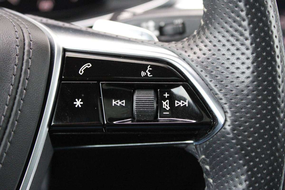 Audi A7 Audi A7 Sportback 55 TFSI quattro Pro Line S | Incl. 12 maanden garantie | Schuif/kantel panorama dak | 360° camera | Head-up display | Wegklapbare trekhaak | Matrix koplampen | Soft close | Memory zetels | Dode hoek detectie | Elektrische achterklep | Bowers & Wilkens | Standkachel |