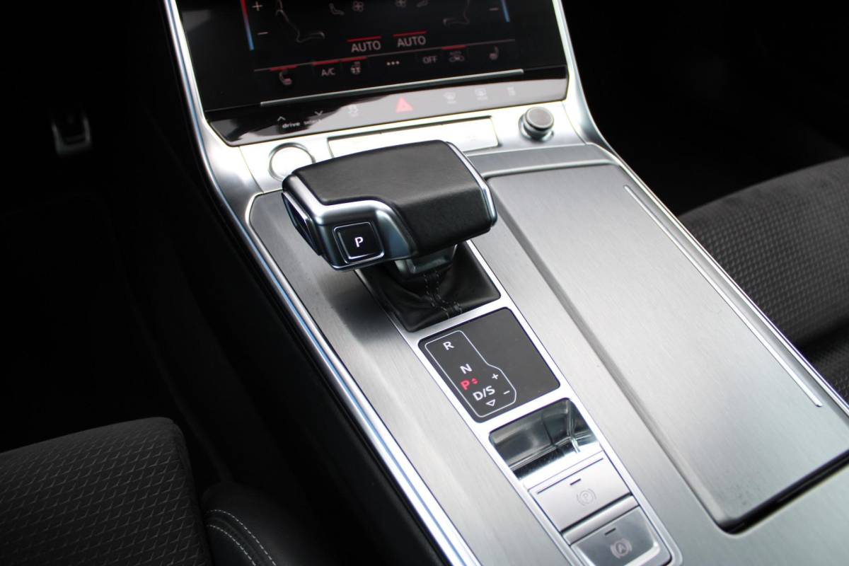 Audi A7 Audi A7 Sportback 55 TFSI quattro Pro Line S | Incl. 12 maanden garantie | Schuif/kantel panorama dak | 360° camera | Head-up display | Wegklapbare trekhaak | Matrix koplampen | Soft close | Memory zetels | Dode hoek detectie | Elektrische achterklep | Bowers & Wilkens | Standkachel |