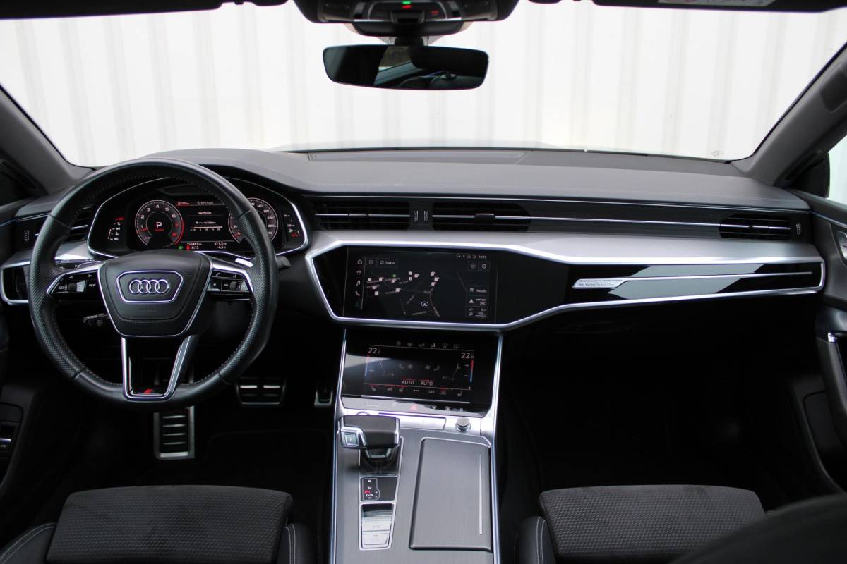 Audi A7 Audi A7 Sportback 55 TFSI quattro Pro Line S | Incl. 12 maanden garantie | Schuif/kantel panorama dak | 360° camera | Head-up display | Wegklapbare trekhaak | Matrix koplampen | Soft close | Memory zetels | Dode hoek detectie | Elektrische achterklep | Bowers & Wilkens | Standkachel |