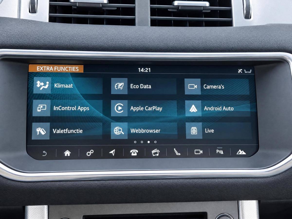 Land Rover Range Rover Evoque Land Rover Range Rover Evoque 2.0 TD4 Autobiography | Incl. 12 maanden garantie | Black Exterior Pack | Meridian Sound system | Elektrische kofferklep | Navigatie | Apple Carplay | Geheugenstoelen | Stoel + stuurverwarming | Dodehoek detectie | Achteruitrijcamera |