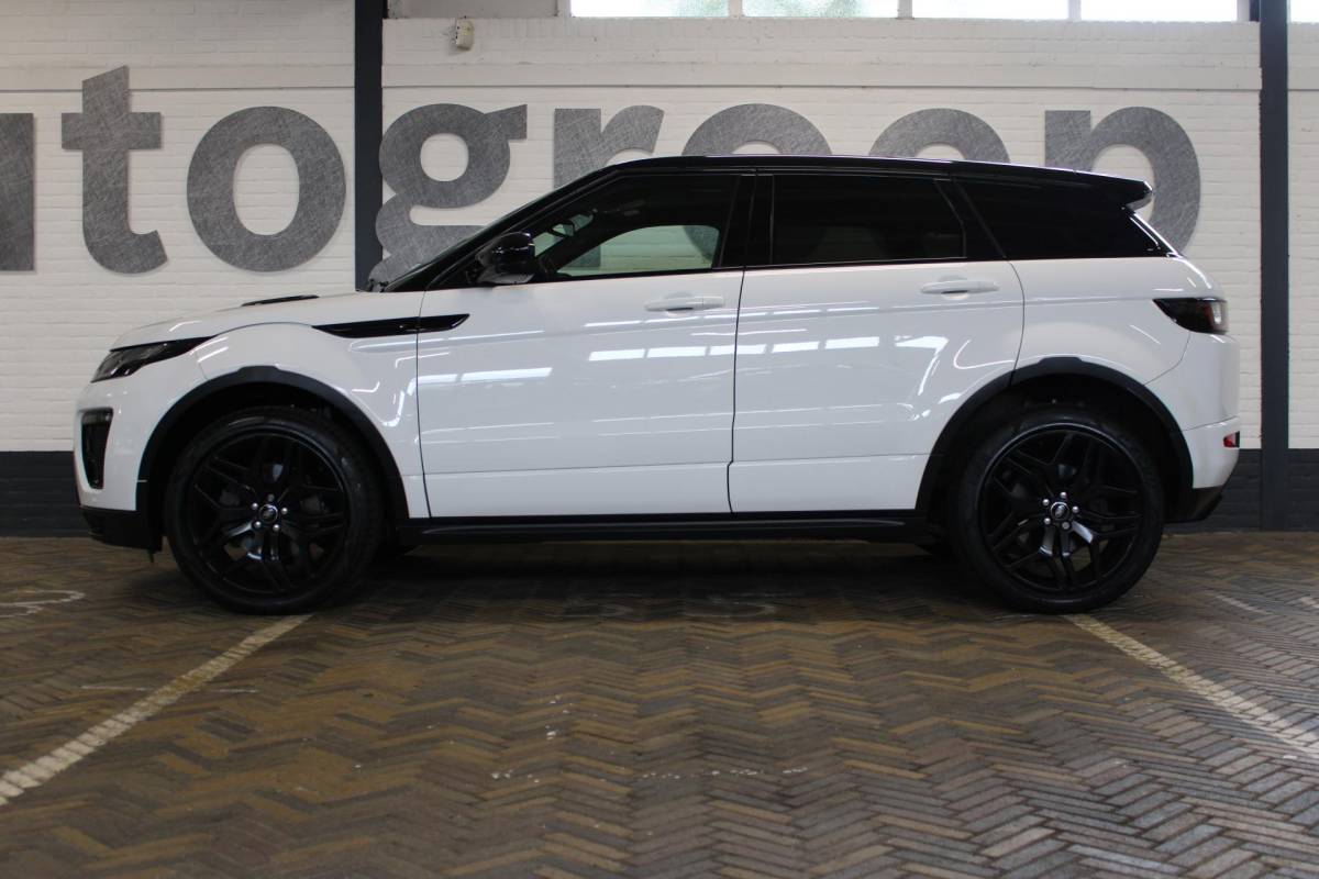 Land Rover Range Rover Evoque Land Rover Range Rover Evoque 2.0 TD4 Autobiography | Incl. 12 maanden garantie | Black Exterior Pack | Meridian Sound system | Elektrische kofferklep | Navigatie | Apple Carplay | Geheugenstoelen | Stoel + stuurverwarming | Dodehoek detectie | Achteruitrijcamera |