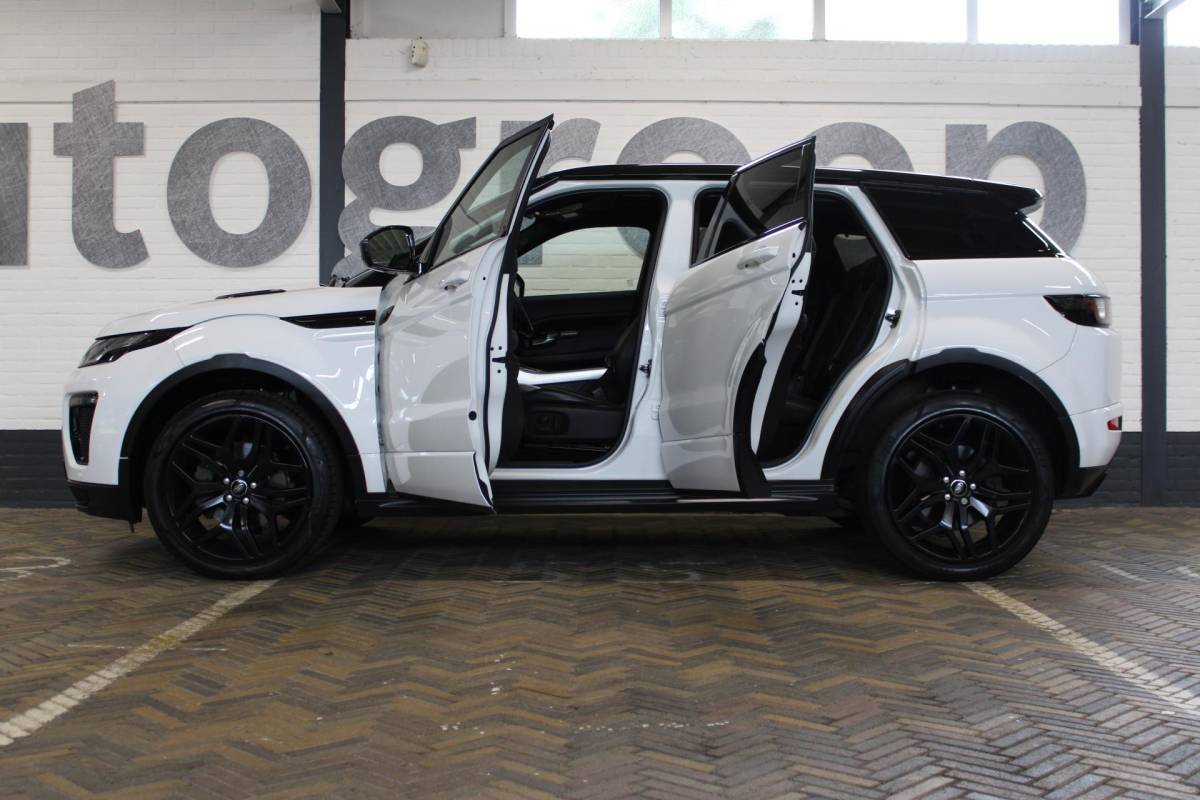 Land Rover Range Rover Evoque Land Rover Range Rover Evoque 2.0 TD4 Autobiography | Incl. 12 maanden garantie | Black Exterior Pack | Meridian Sound system | Elektrische kofferklep | Navigatie | Apple Carplay | Geheugenstoelen | Stoel + stuurverwarming | Dodehoek detectie | Achteruitrijcamera |