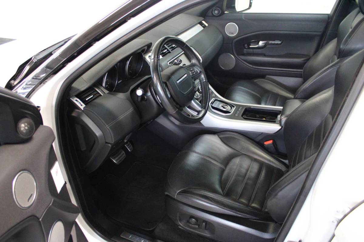 Land Rover Range Rover Evoque Land Rover Range Rover Evoque 2.0 TD4 Autobiography | Incl. 12 maanden garantie | Black Exterior Pack | Meridian Sound system | Elektrische kofferklep | Navigatie | Apple Carplay | Geheugenstoelen | Stoel + stuurverwarming | Dodehoek detectie | Achteruitrijcamera |
