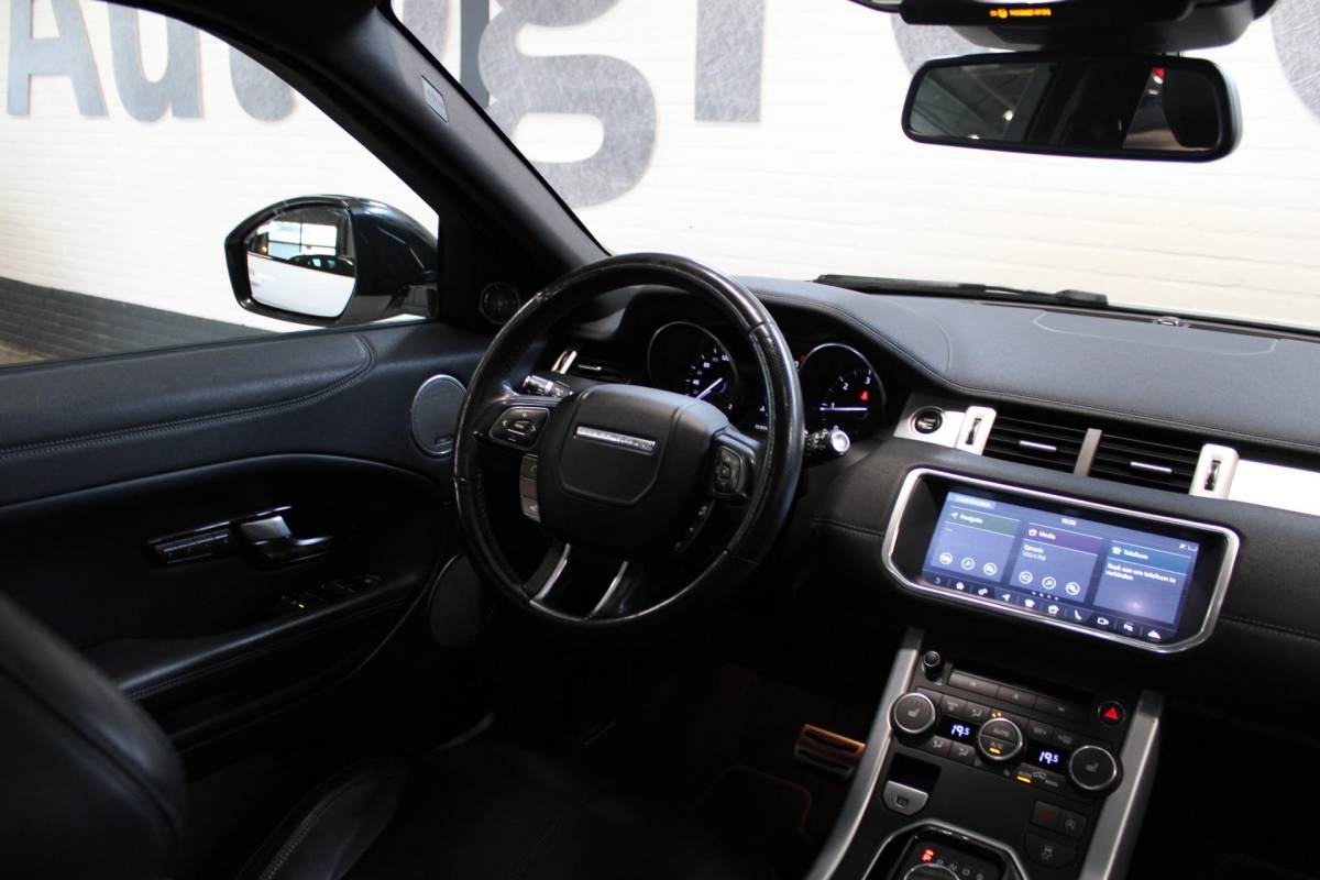 Land Rover Range Rover Evoque Land Rover Range Rover Evoque 2.0 TD4 Autobiography | Incl. 12 maanden garantie | Black Exterior Pack | Meridian Sound system | Elektrische kofferklep | Navigatie | Apple Carplay | Geheugenstoelen | Stoel + stuurverwarming | Dodehoek detectie | Achteruitrijcamera |