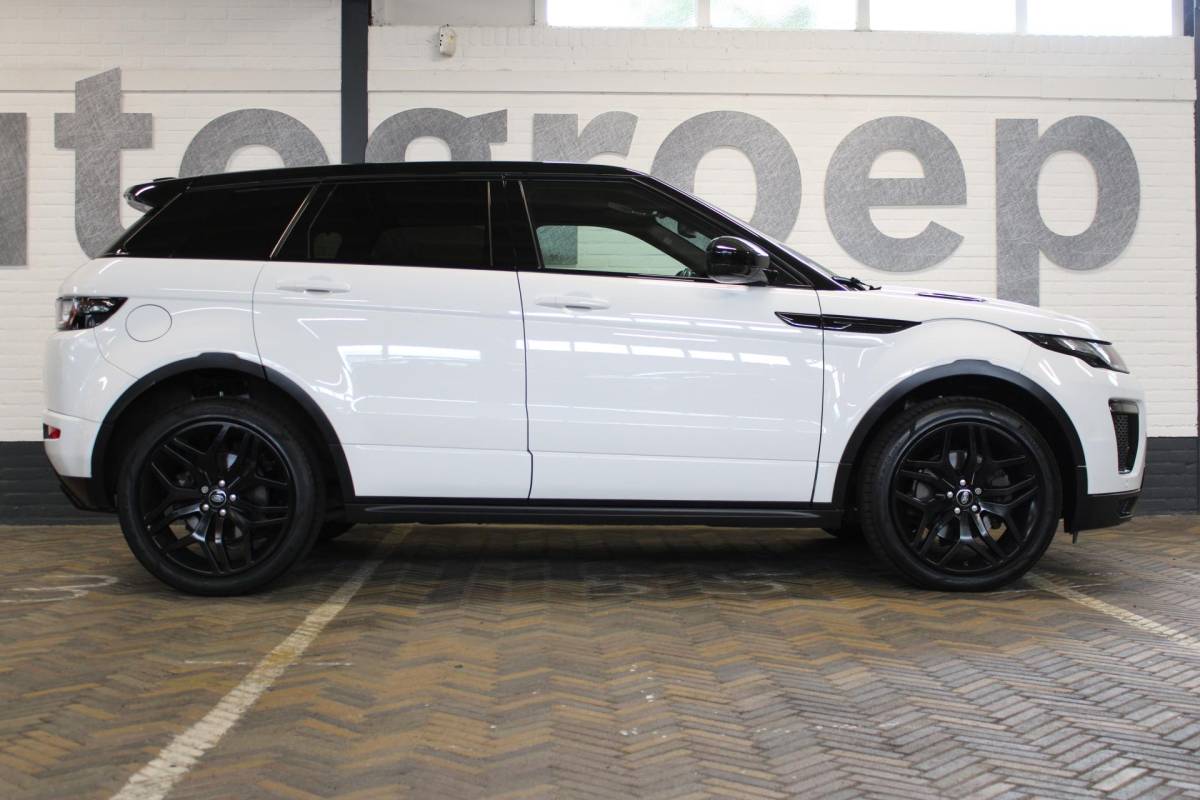 Land Rover Range Rover Evoque Land Rover Range Rover Evoque 2.0 TD4 Autobiography | Incl. 12 maanden garantie | Black Exterior Pack | Meridian Sound system | Elektrische kofferklep | Navigatie | Apple Carplay | Geheugenstoelen | Stoel + stuurverwarming | Dodehoek detectie | Achteruitrijcamera |