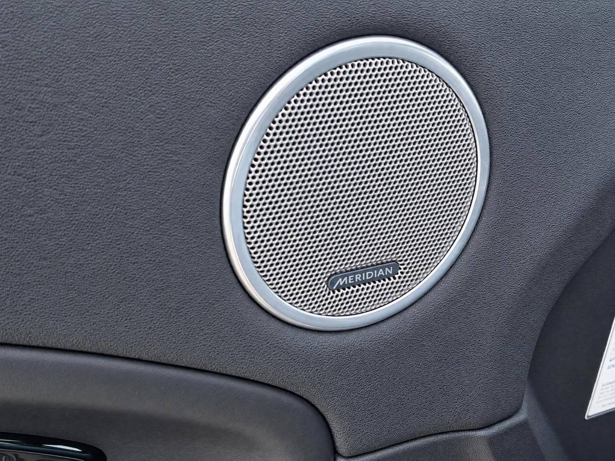 Land Rover Range Rover Evoque Land Rover Range Rover Evoque 2.0 TD4 Autobiography | Incl. 12 maanden garantie | Black Exterior Pack | Meridian Sound system | Elektrische kofferklep | Navigatie | Apple Carplay | Geheugenstoelen | Stoel + stuurverwarming | Dodehoek detectie | Achteruitrijcamera |