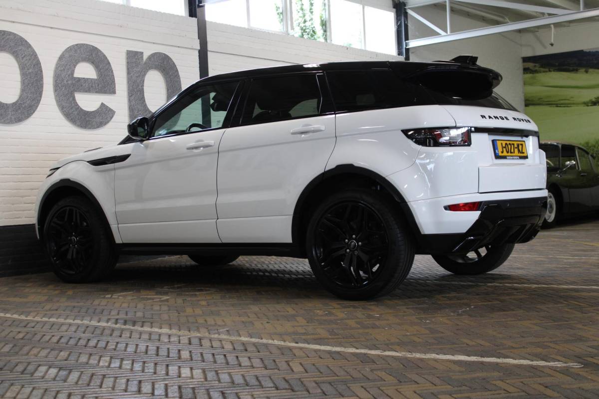 Land Rover Range Rover Evoque Land Rover Range Rover Evoque 2.0 TD4 Autobiography | Incl. 12 maanden garantie | Black Exterior Pack | Meridian Sound system | Elektrische kofferklep | Navigatie | Apple Carplay | Geheugenstoelen | Stoel + stuurverwarming | Dodehoek detectie | Achteruitrijcamera |