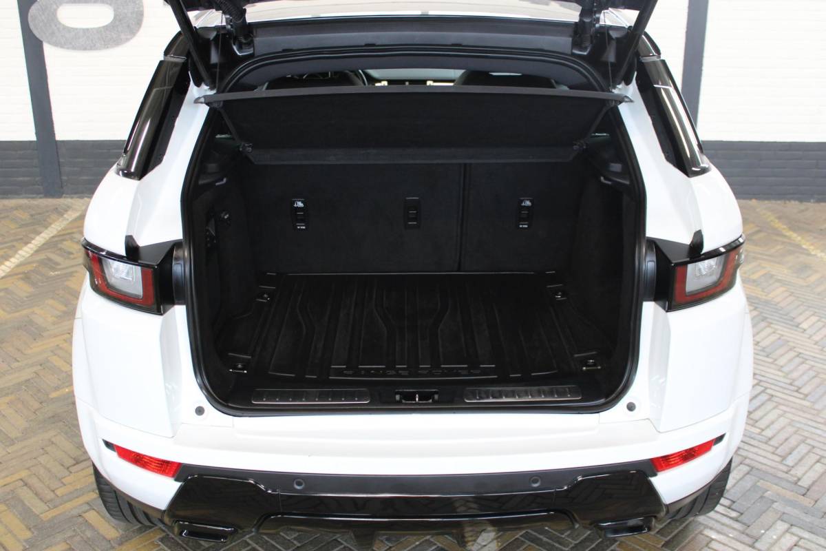 Land Rover Range Rover Evoque Land Rover Range Rover Evoque 2.0 TD4 Autobiography | Incl. 12 maanden garantie | Black Exterior Pack | Meridian Sound system | Elektrische kofferklep | Navigatie | Apple Carplay | Geheugenstoelen | Stoel + stuurverwarming | Dodehoek detectie | Achteruitrijcamera |