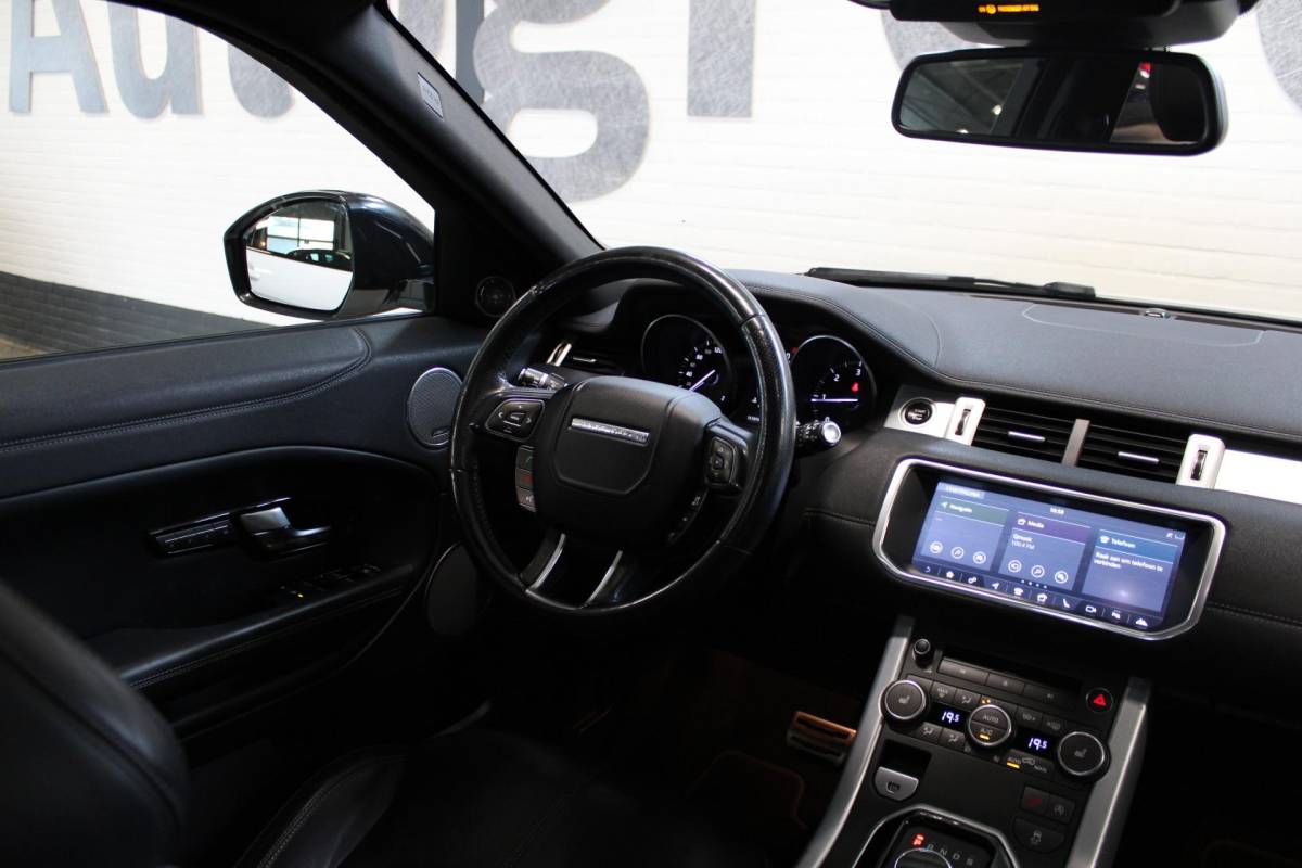 Land Rover Range Rover Evoque Land Rover Range Rover Evoque 2.0 TD4 Autobiography | Incl. 12 maanden garantie | Black Exterior Pack | Meridian Sound system | Elektrische kofferklep | Navigatie | Apple Carplay | Geheugenstoelen | Stoel + stuurverwarming | Dodehoek detectie | Achteruitrijcamera |