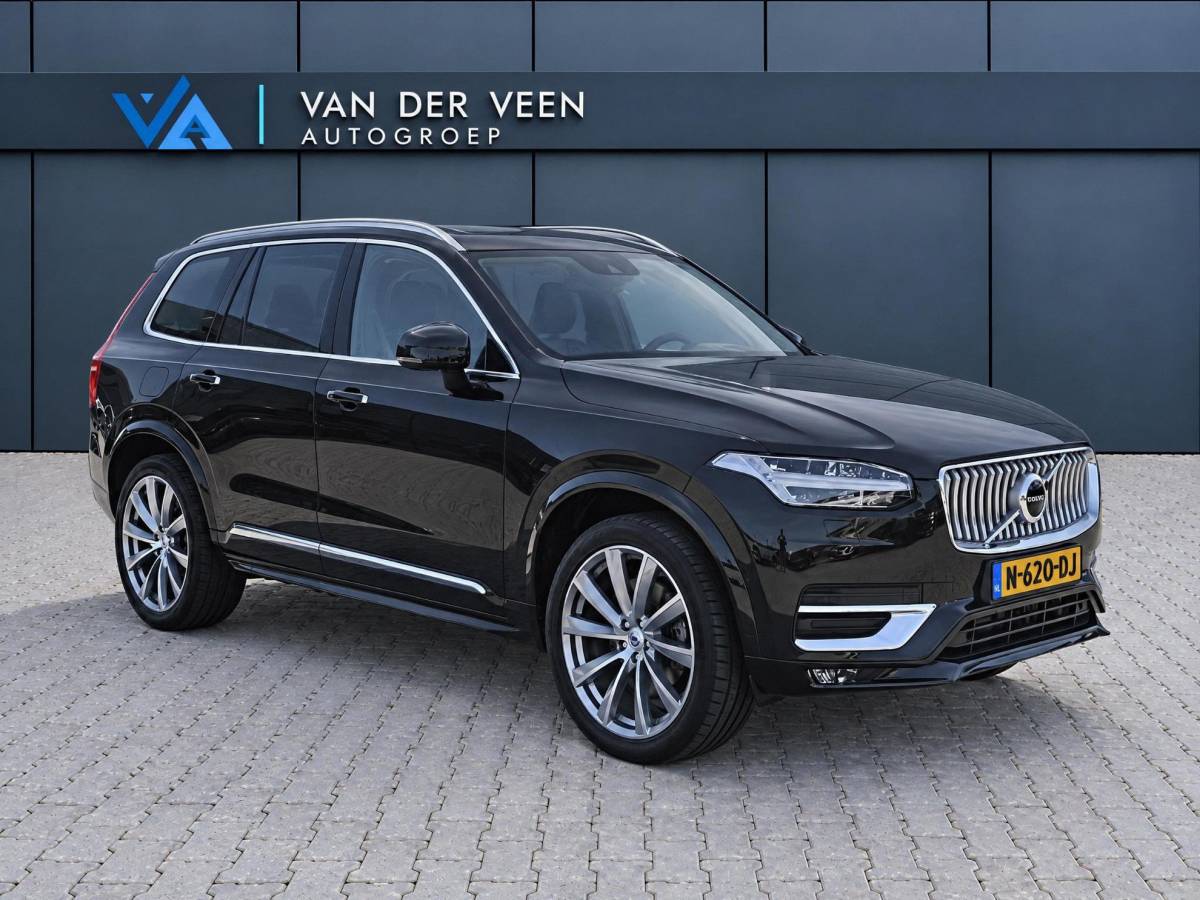 Volvo XC90 Volvo XC90 2.0 B5 AWD Inscription Intro Edition | Incl. 12 maanden garantie | 7 persoons | Adaptieve cruise control | Pilot assist | Bowers & Wilkins audio | Head-up display | Stoelverwarming/ventilatie | Stuurverwarming | Schuif/kantel dak | Trekhaak |