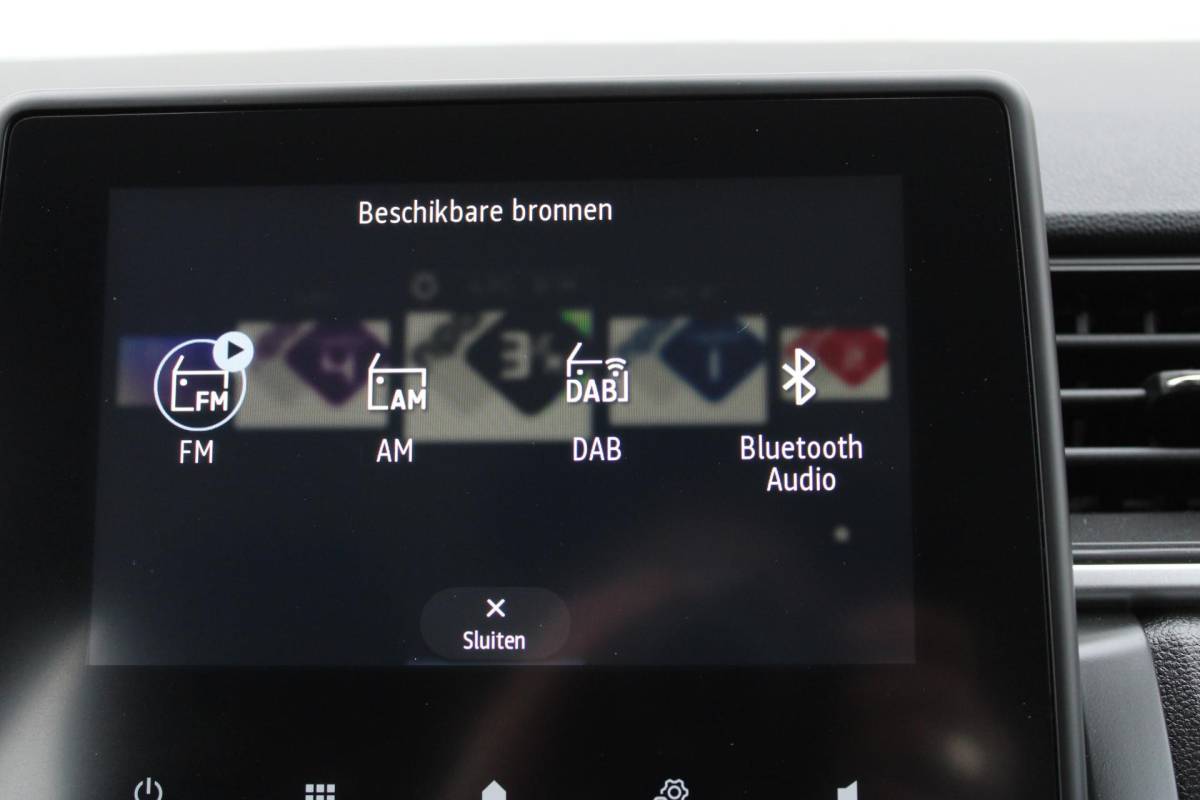 Renault Captur Renault Captur 1.0 TCe 90 equilibre | Incl. 12 maanden garantie | Cruise control | Apple carplay/Android auto | Airco | DAB radio |