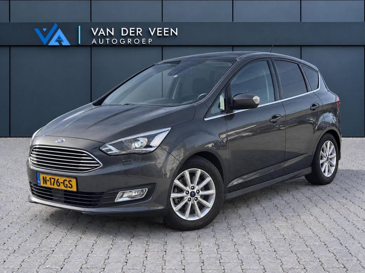 Ford C-MAX Ford C-Max 1.5 Titanium | Incl. 12 maanden garantie | Trekhaak | Achteruitrijcamera | Parkeersensoren | Elektrische kofferklep | Adaptieve cruise control | Climate control | Lane assist | Navigatie | Bluetooth | Lichtmetalen velgen | Airco