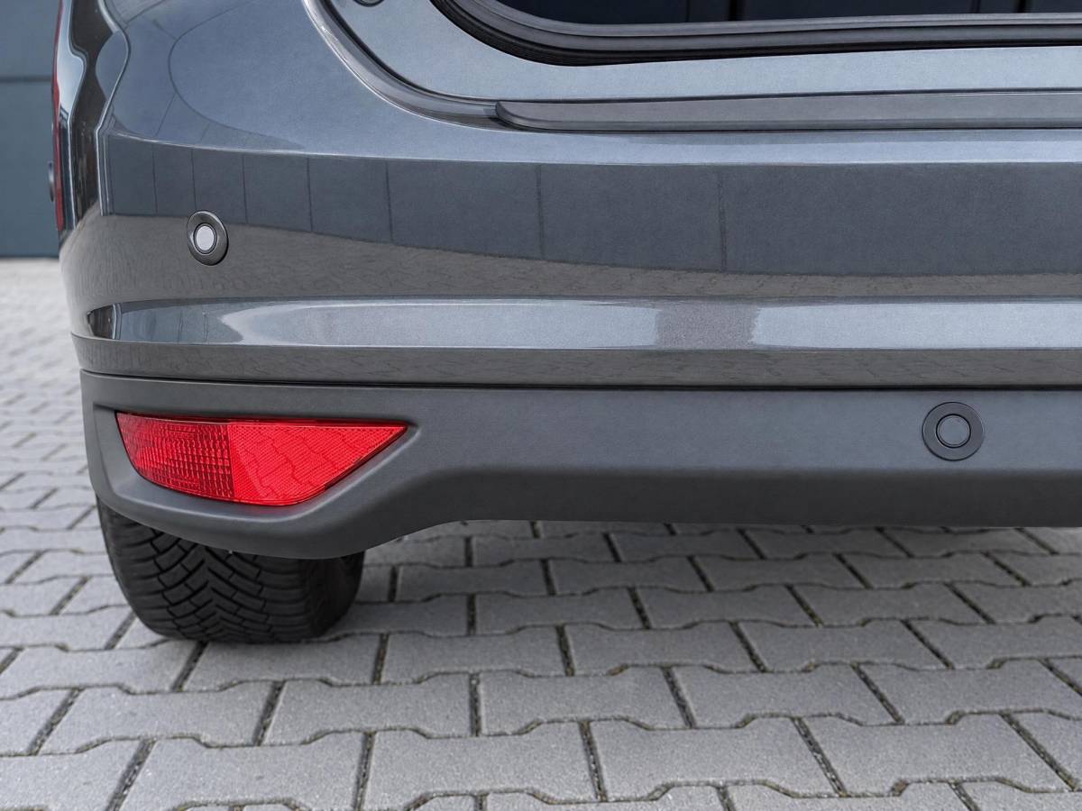 Ford C-MAX Ford C-Max 1.5 Titanium | Incl. 12 maanden garantie | Trekhaak | Achteruitrijcamera | Parkeersensoren | Elektrische kofferklep | Adaptieve cruise control | Climate control | Lane assist | Navigatie | Bluetooth | Lichtmetalen velgen | Airco