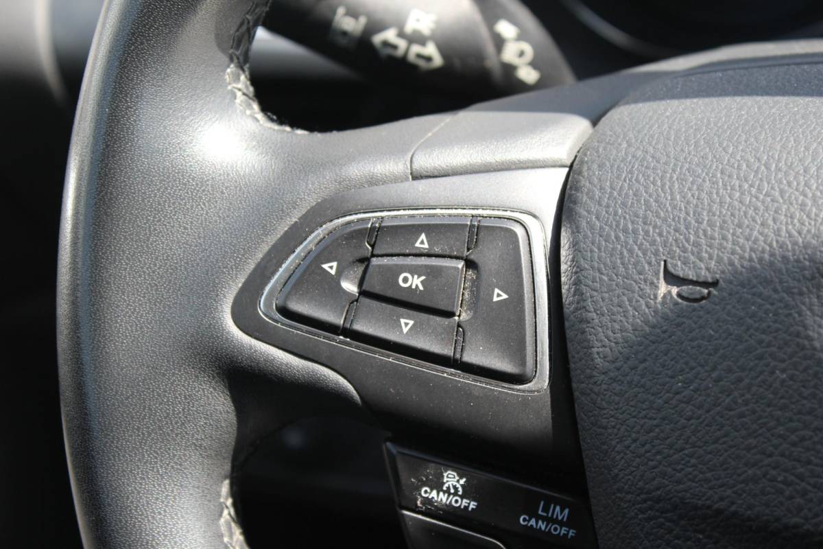 Ford C-MAX Ford C-Max 1.5 Titanium | Incl. 12 maanden garantie | Trekhaak | Achteruitrijcamera | Parkeersensoren | Elektrische kofferklep | Adaptieve cruise control | Climate control | Lane assist | Navigatie | Bluetooth | Lichtmetalen velgen | Airco