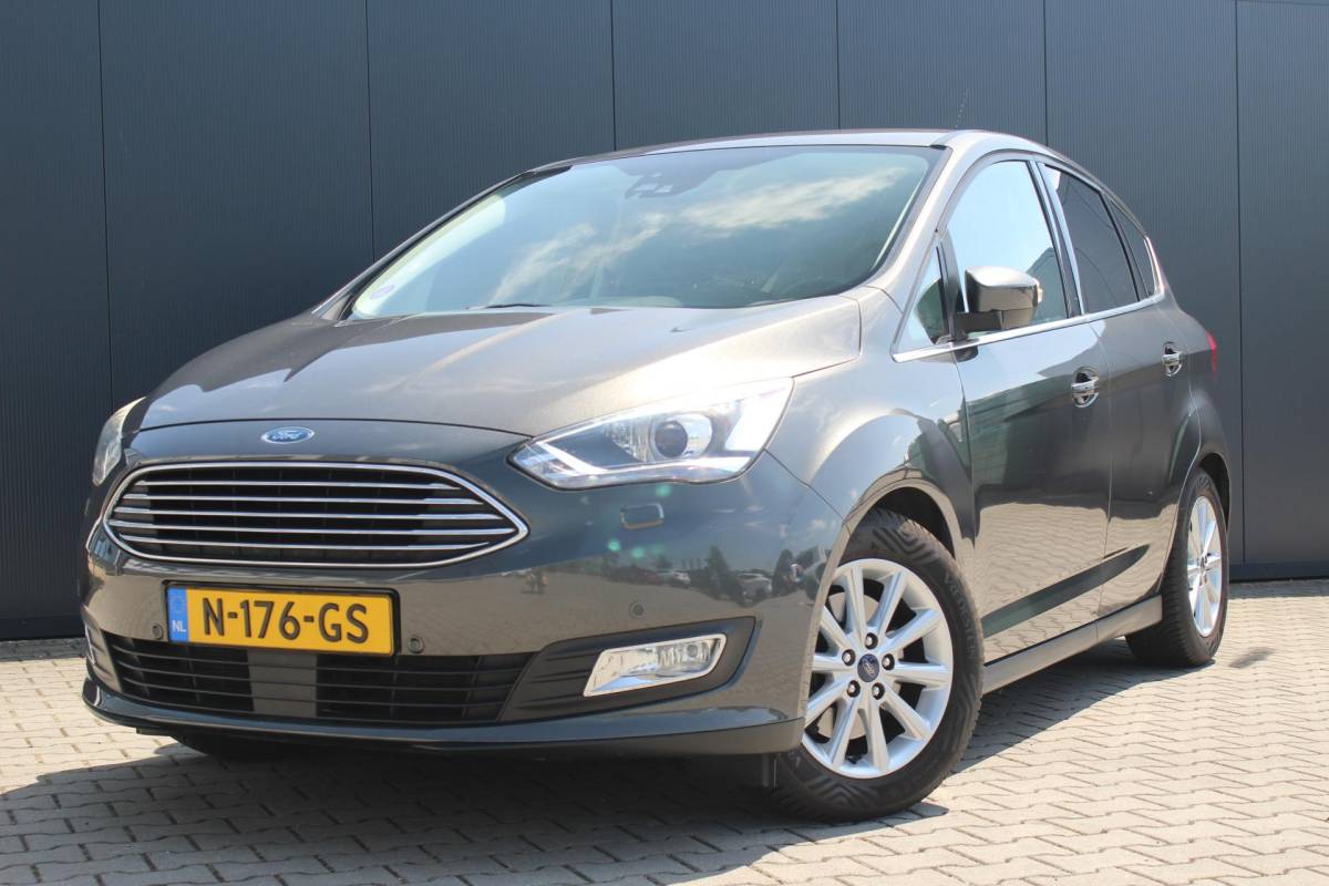 Ford C-MAX Ford C-Max 1.5 Titanium | Incl. 12 maanden garantie | Trekhaak | Achteruitrijcamera | Parkeersensoren | Elektrische kofferklep | Adaptieve cruise control | Climate control | Lane assist | Navigatie | Bluetooth | Lichtmetalen velgen | Airco