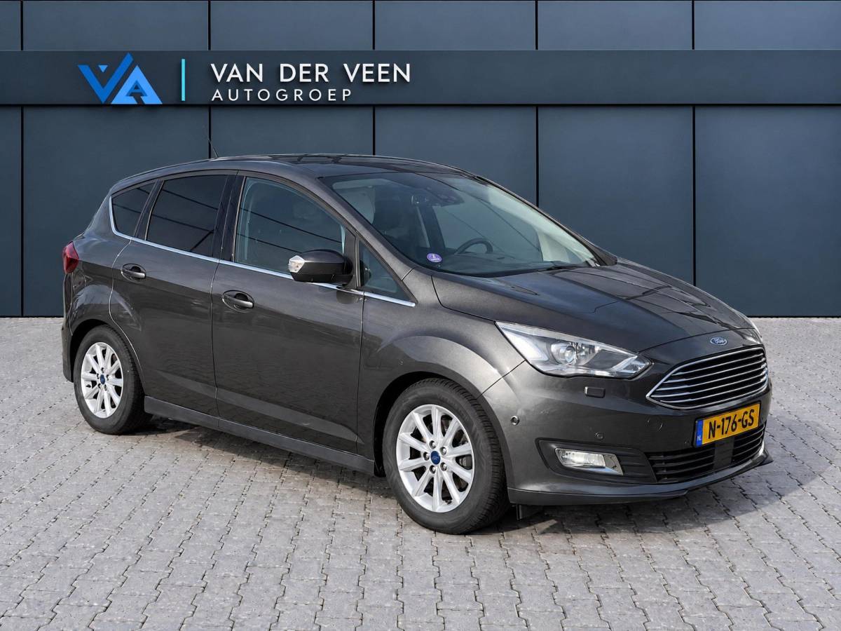 Ford C-MAX Ford C-Max 1.5 Titanium | Incl. 12 maanden garantie | Trekhaak | Achteruitrijcamera | Parkeersensoren | Elektrische kofferklep | Adaptieve cruise control | Climate control | Lane assist | Navigatie | Bluetooth | Lichtmetalen velgen | Airco