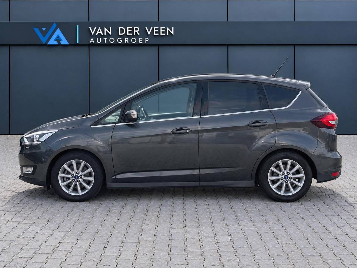 Ford C-MAX Ford C-Max 1.5 Titanium | Incl. 12 maanden garantie | Trekhaak | Achteruitrijcamera | Parkeersensoren | Elektrische kofferklep | Adaptieve cruise control | Climate control | Lane assist | Navigatie | Bluetooth | Lichtmetalen velgen | Airco