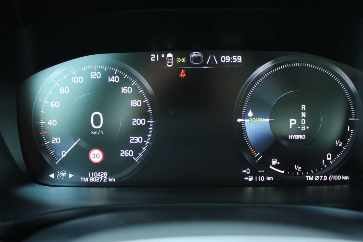 Volvo V60 Volvo V60 2.0 T8 Recharge AWD R-Design | Incl. 12 maanden garantie | SOH 91% | Pilot assist | Harman/Kardon audio | Memory seats | Stoel/stuurverwarming | Uitklapbare trekhaak | Schuif/kantel dak | Apple carplay/Android auto |