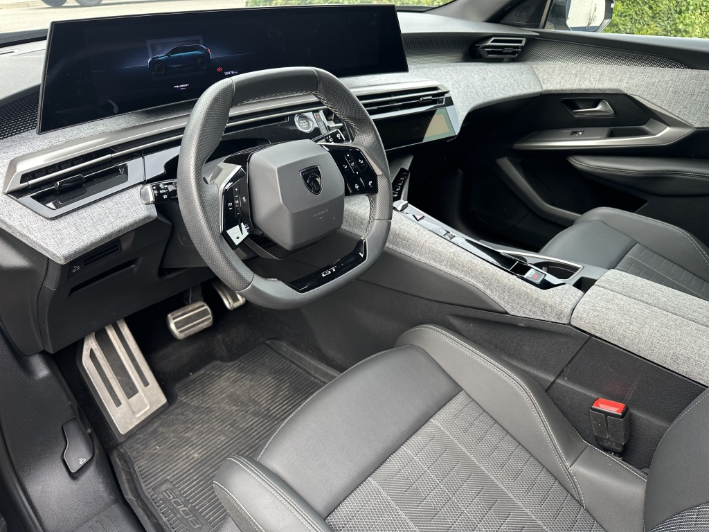 Peugeot 5008 Peugeot 5008 1.2 Hybrid GT