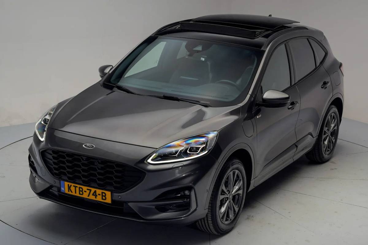 Ford Kuga Ford Kuga 2.5 PHEV ST-Line X Aut. [ Panoramadak Adapt.cruise Winterpakket ]