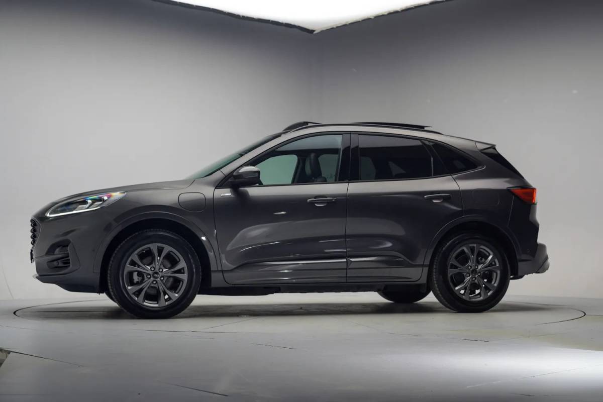 Ford Kuga Ford Kuga 2.5 PHEV ST-Line X Aut. [ Panoramadak Adapt.cruise Winterpakket ]