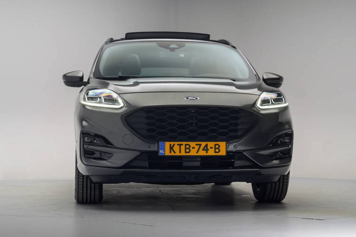 Ford Kuga Ford Kuga 2.5 PHEV ST-Line X Aut. [ Panoramadak Adapt.cruise Winterpakket ]