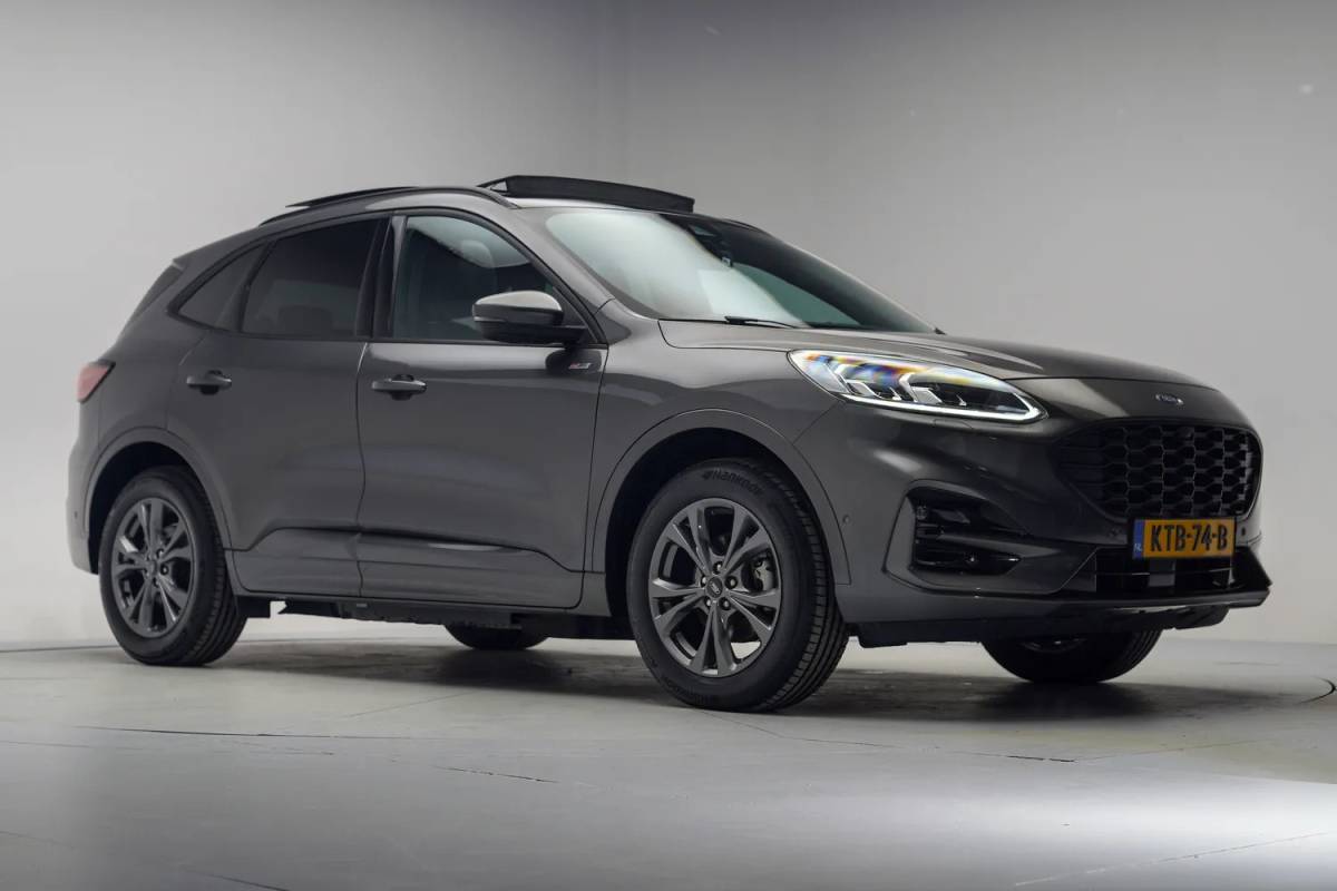 Ford Kuga Ford Kuga 2.5 PHEV ST-Line X Aut. [ Panoramadak Adapt.cruise Winterpakket ]
