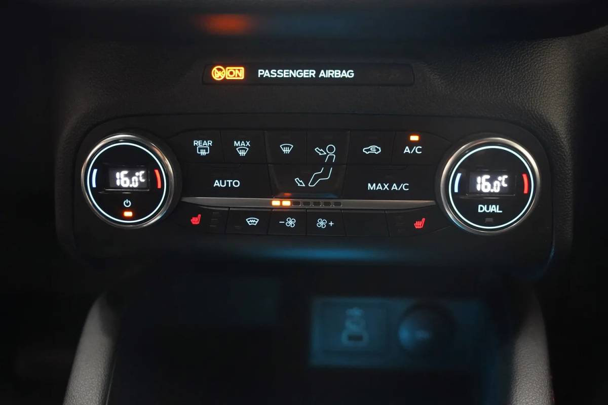 Ford Kuga Ford Kuga 2.5 PHEV ST-Line X Aut. [ Panoramadak Adapt.cruise Winterpakket ]