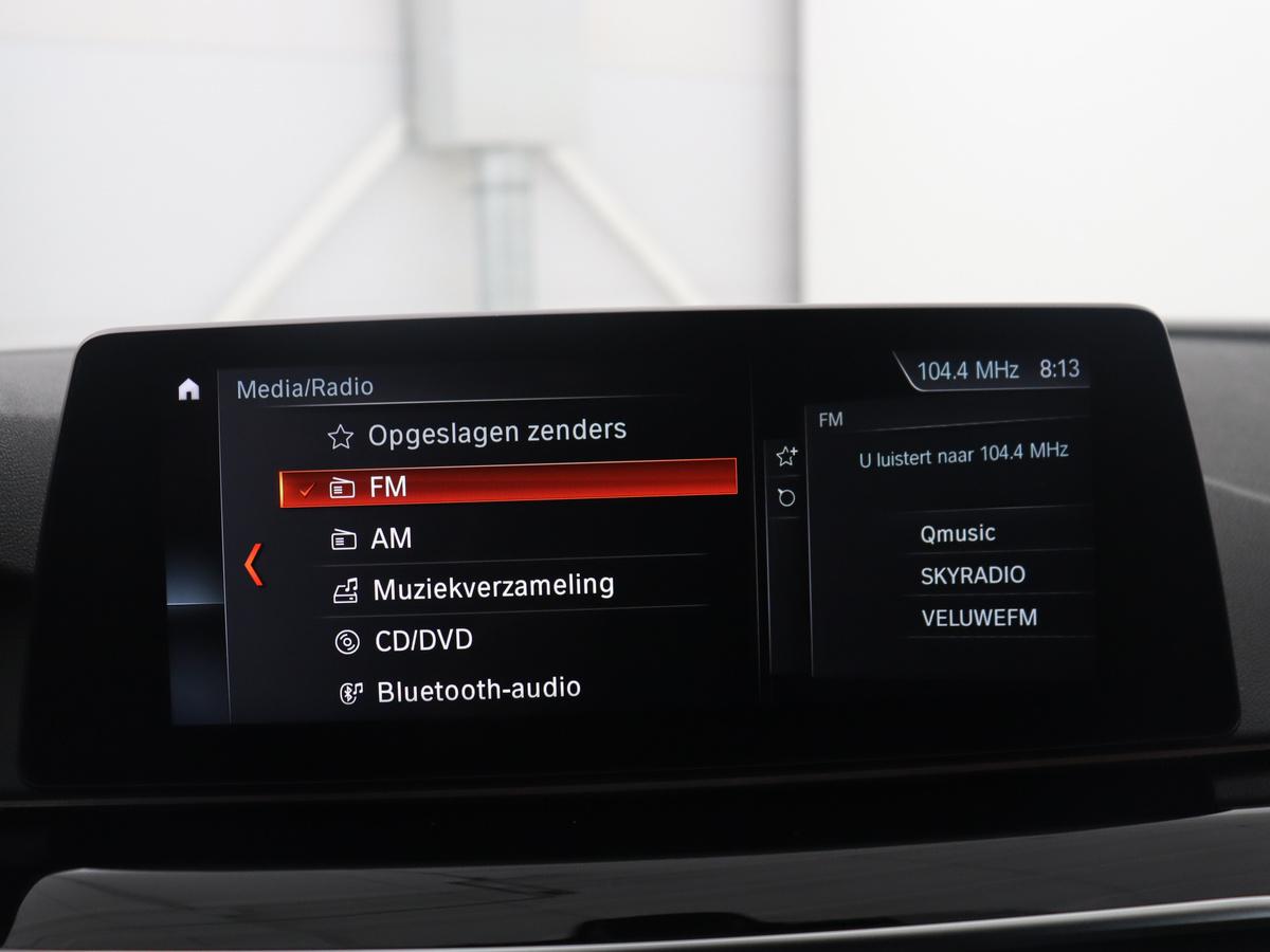 BMW 5 Serie BMW 5-serie Touring 530i xDrive M-sport High Executive | Leder | Camera | Harman/kardon | Park assist | Cruise control | Full LED | Bluetooth | Sfeerverlichting |