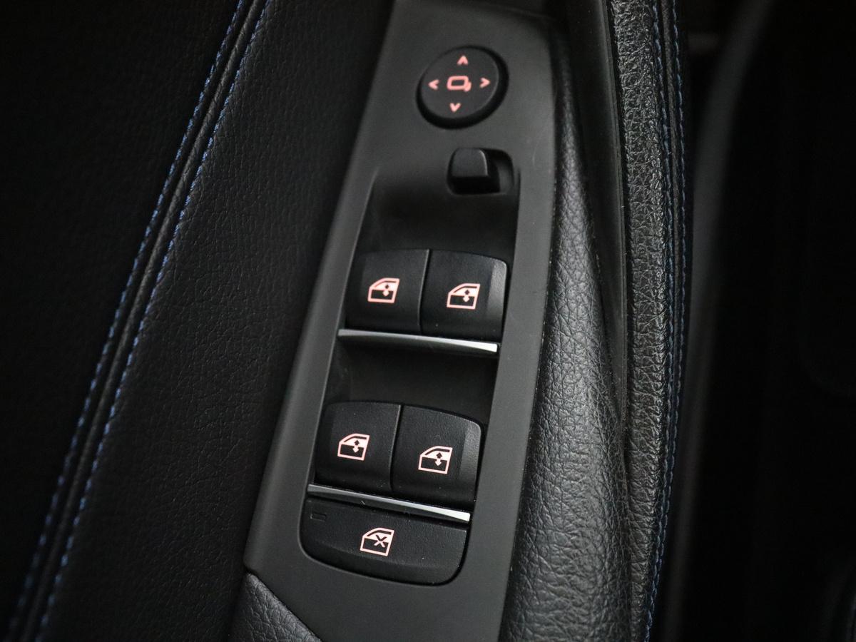 BMW 5 Serie BMW 5-serie Touring 530i xDrive M-sport High Executive | Leder | Camera | Harman/kardon | Park assist | Cruise control | Full LED | Bluetooth | Sfeerverlichting |
