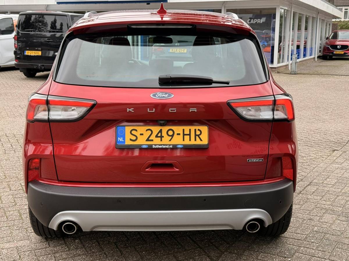 Ford Kuga Ford Kuga 2.5 PHEV Titanium 225pk | Wegklapbare  Trekhaak | AGR Stoelen | Winter Pack | Adaptieve Cruise Control | Reservewiel | Achteruitrijcamera